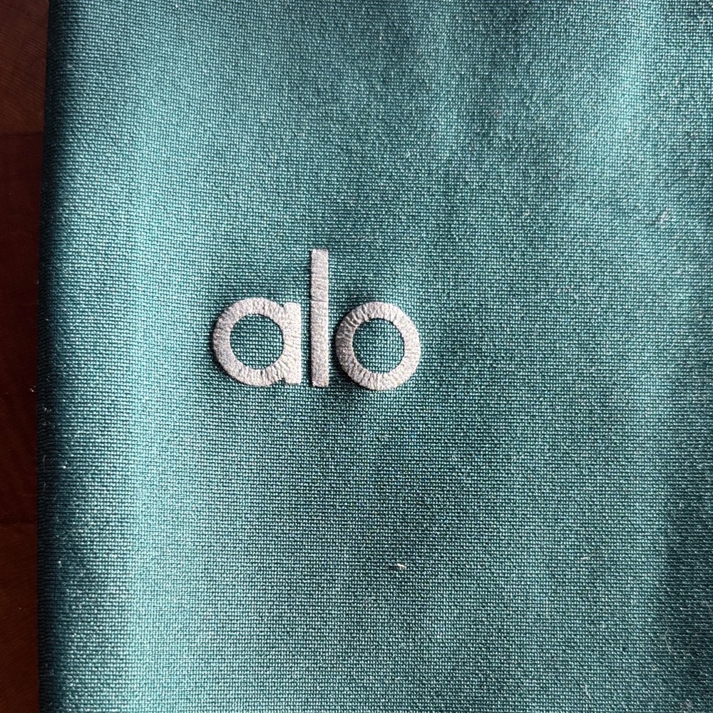 ALO Yoga Teal Leggings